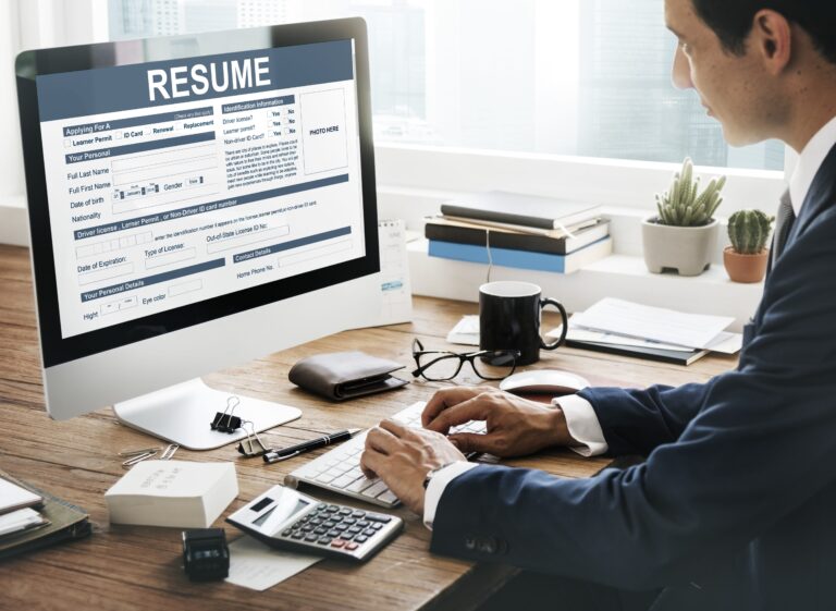 Select a Professional Resume Writing Service for You